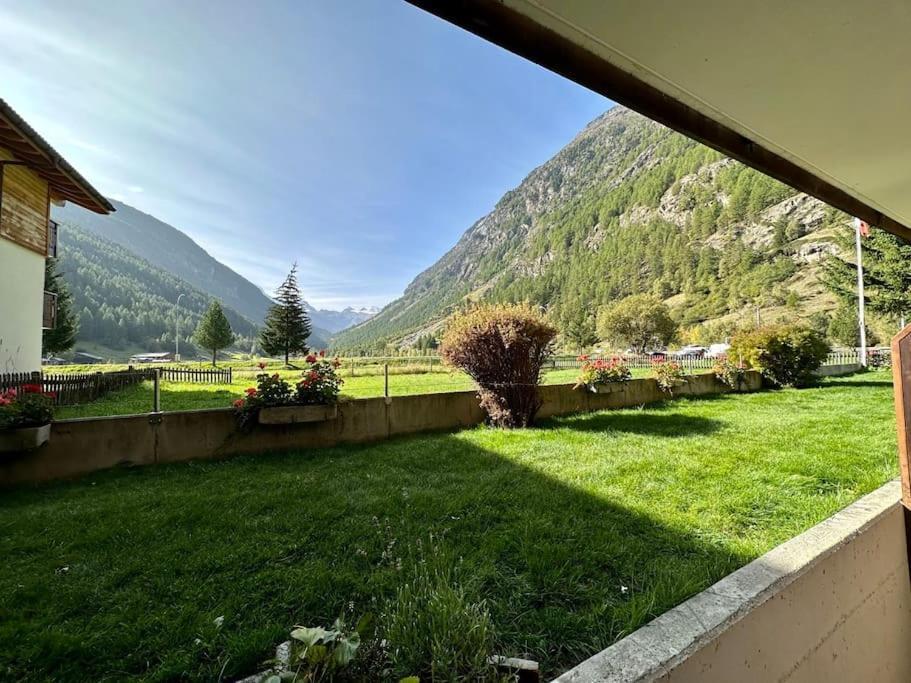 Alpine Retreat 4 Person Apartment Near Zermatt With Parking! تاش المظهر الخارجي الصورة